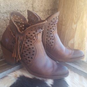 Shyanne Ankle Boots with zippers